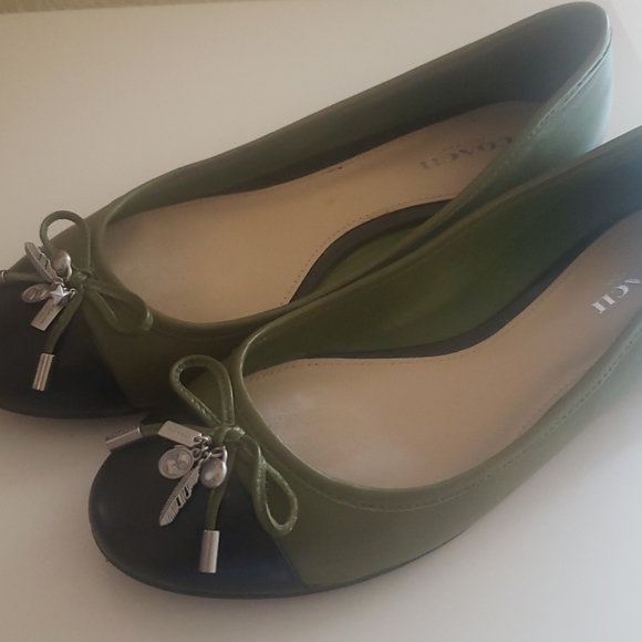 Coach flats - Picture 2 of 4